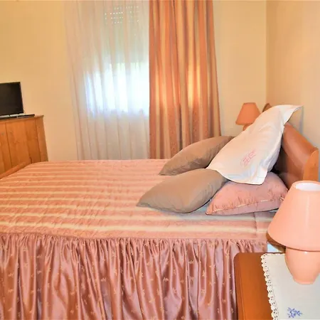 Guest house Casa Limia 2*